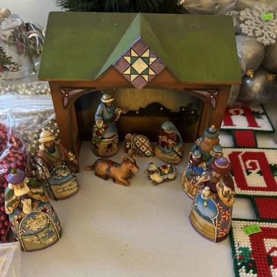 Sale Photo Thumbnail #104: Jim Shore Nativity 