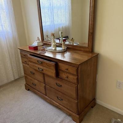 Sale Photo Thumbnail #113