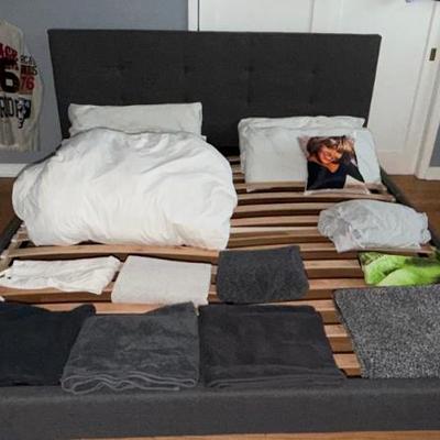 Sale Photo Thumbnail #195