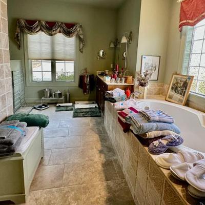 Sale Photo Thumbnail #68