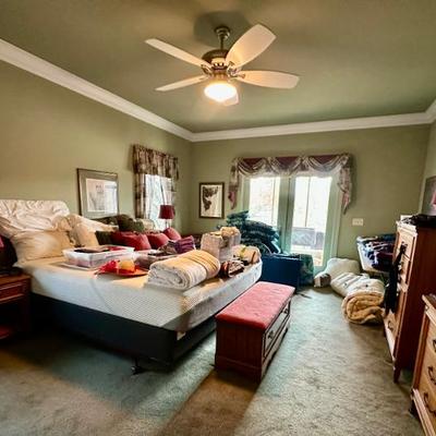 Sale Photo Thumbnail #52