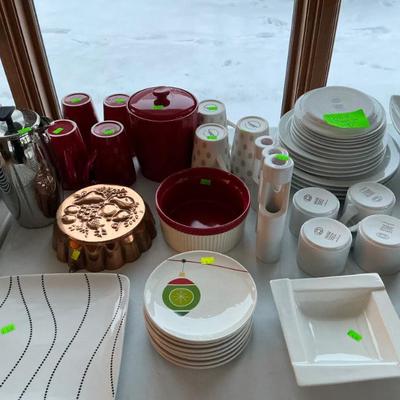 Sale Photo Thumbnail #52: Starbucks, Dansk 4place set