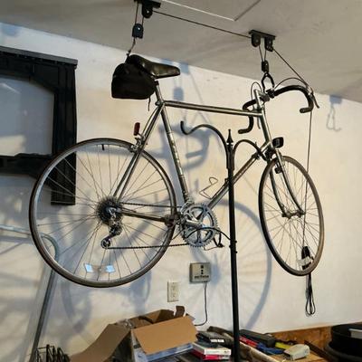 Sale Photo Thumbnail #152: Fuji bicycle
