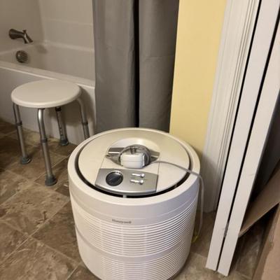 Sale Photo Thumbnail #196