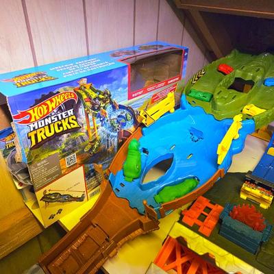 Sale Photo Thumbnail #51