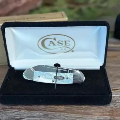 Case XX Baby Butterbean – Mother of Pearl – Item 00450 – 82132 SS – Stainless – With Box