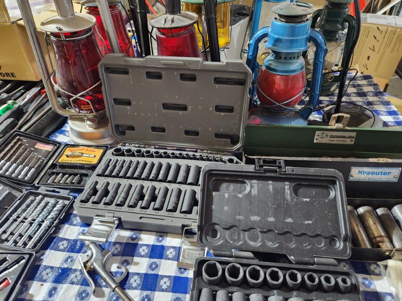 Sale Photo Thumbnail #83