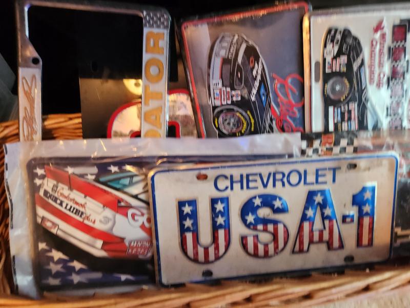 Sale Photo Thumbnail #101