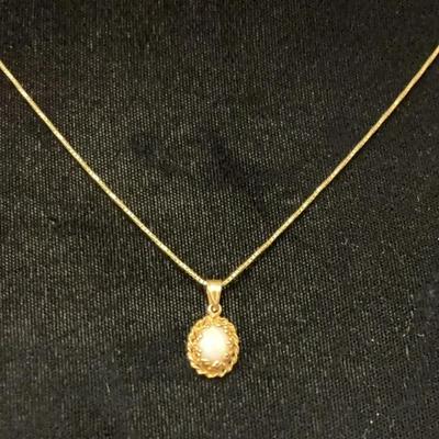 Yellow  Gold  14K Opal Pendant  with  Necklace