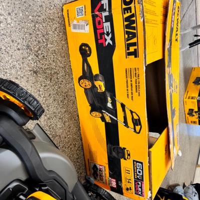 Sale Photo Thumbnail #537