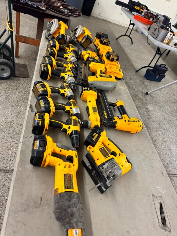 Sale Photo Thumbnail #631