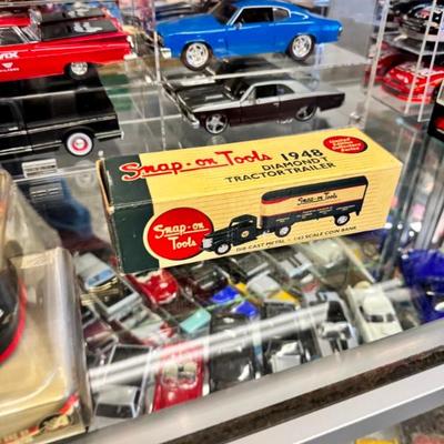 Sale Photo Thumbnail #573