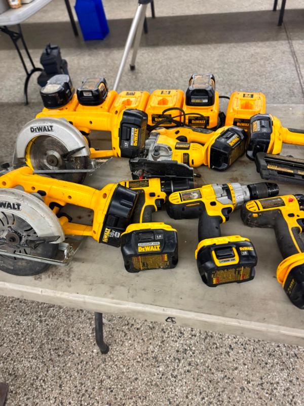 Sale Photo Thumbnail #634