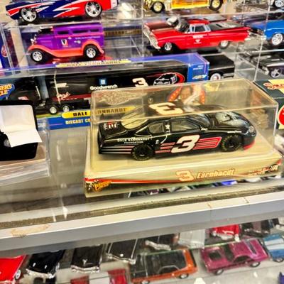 Sale Photo Thumbnail #572