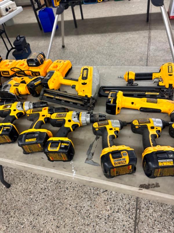 Sale Photo Thumbnail #633