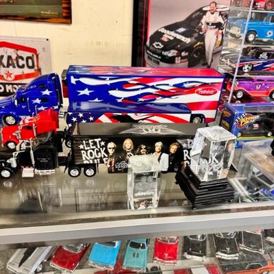 Sale Photo Thumbnail #570