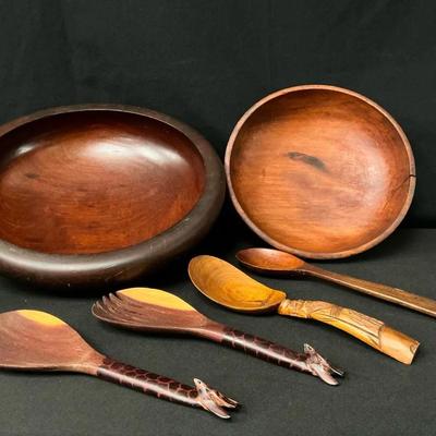 Wooden Salad Bowls And More