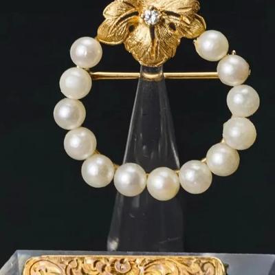 14K Gold Vintage 3.7mm Cultured Pearl Brooch With Diamond Accent & Bar Pin
