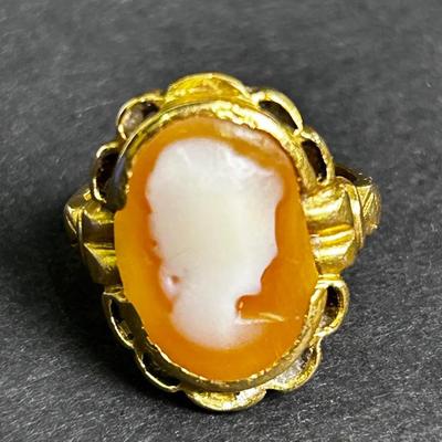 14k Gold Cameo Ring Size 2.5