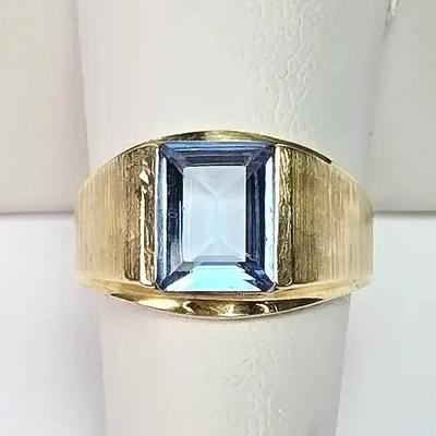 10K Gold Topaz Ring- Size 8