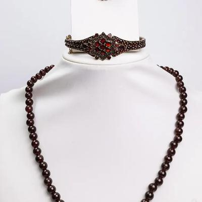 Vintage Garnet Bracelet, Brooch & Necklace