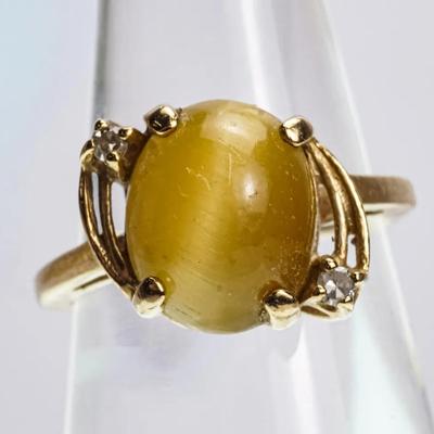 10K Gold Cats Eye Cabochon Ring With Diamond Accents
