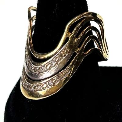 14K Gold Two-Tone Wave Ring With Diamond Accents - Size 7.25