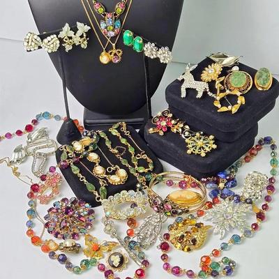 Vintage Swaboda, Capri, Krementz, Sarah Coventry, Joan Rivers & More Costume Jewelry 