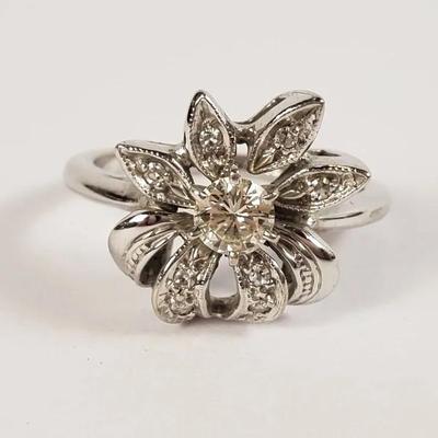 14K White Gold Diamond Flower Ring - Size 6.5