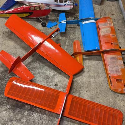 RC Flying Airplanes Need Repair