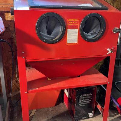 Central Pneumatic, Steel Blast Cabinet