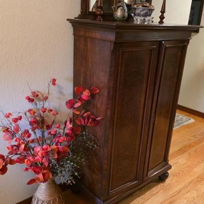 Sale Photo Thumbnail #12