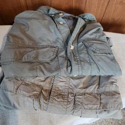 2xl Long Sleeve NEED BRAND NAME