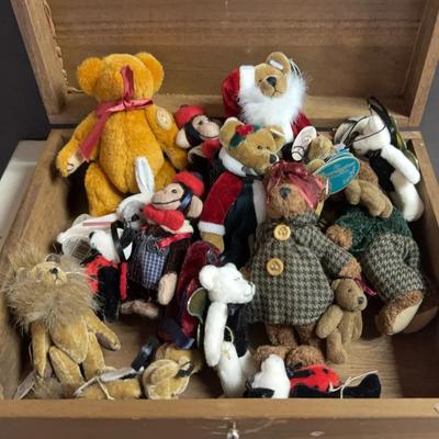 Miniature Boyds Bears