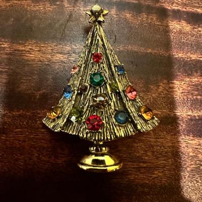 Sale Photo Thumbnail #25