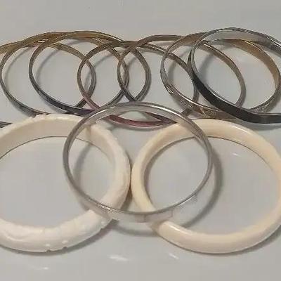 Bangles 