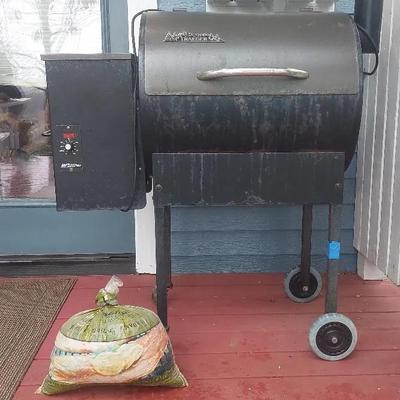 Traeger Pellet Grill -Electrical BBQ Grill Model BBQ07E