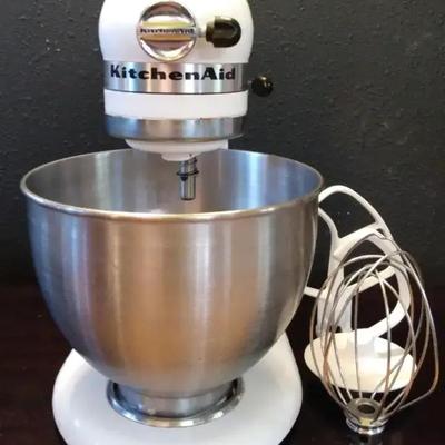 Classic "White" Kitchenaid Mixer 