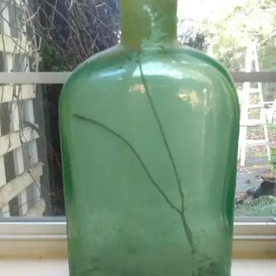 Recycled Green Glass Bottle Made in Spain 