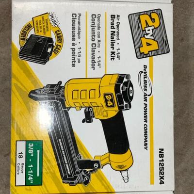 Sale Photo Thumbnail #106