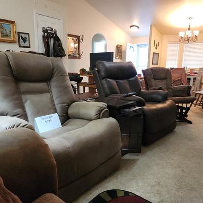 Sale Photo Thumbnail #5: Electric Recliners