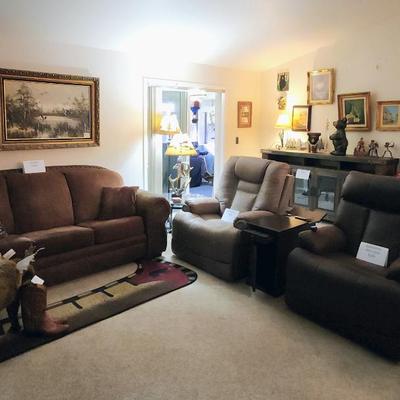 Sale Photo Thumbnail #2