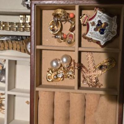 Sale Photo Thumbnail #7