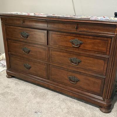 Sale Photo Thumbnail #327