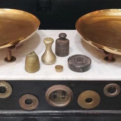 ANTIQUE ROUX BALANCE SCALE