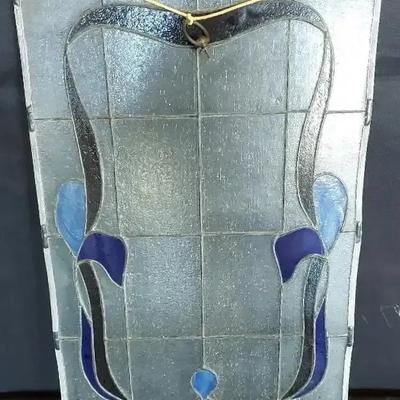 STAINED GLASS WINDOW HANGER 