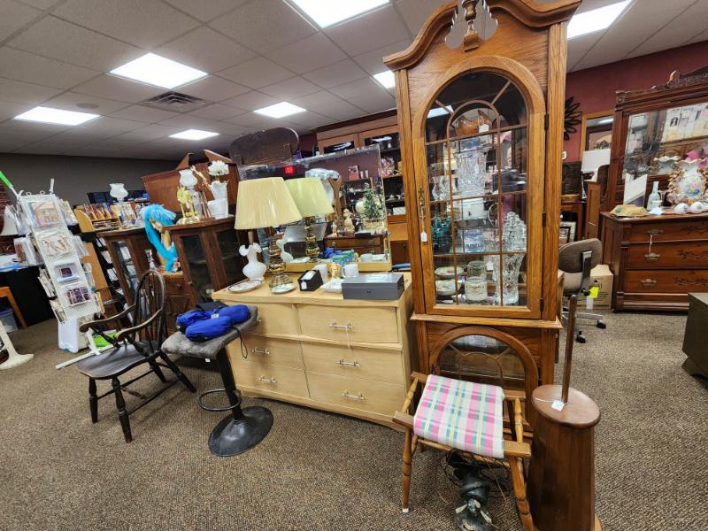 Sale Photo Thumbnail #25