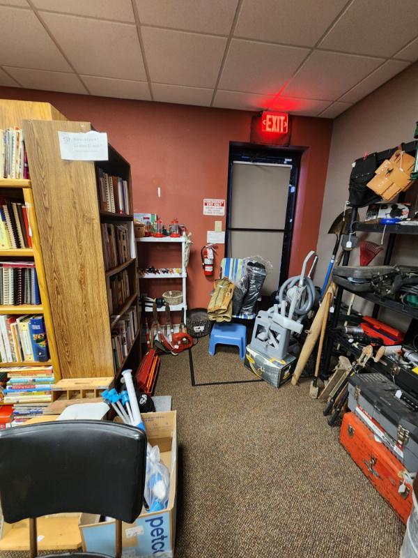 Sale Photo Thumbnail #28