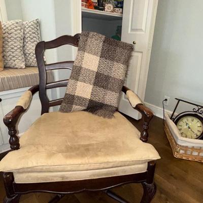 Sale Photo Thumbnail #75