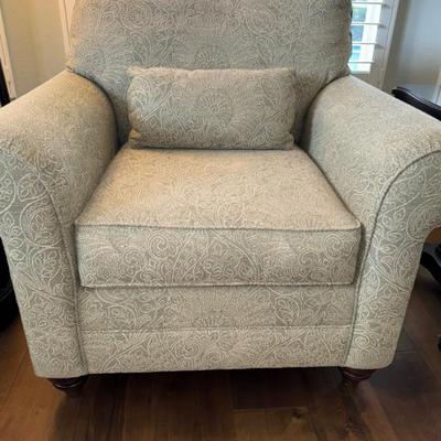 Sale Photo Thumbnail #132